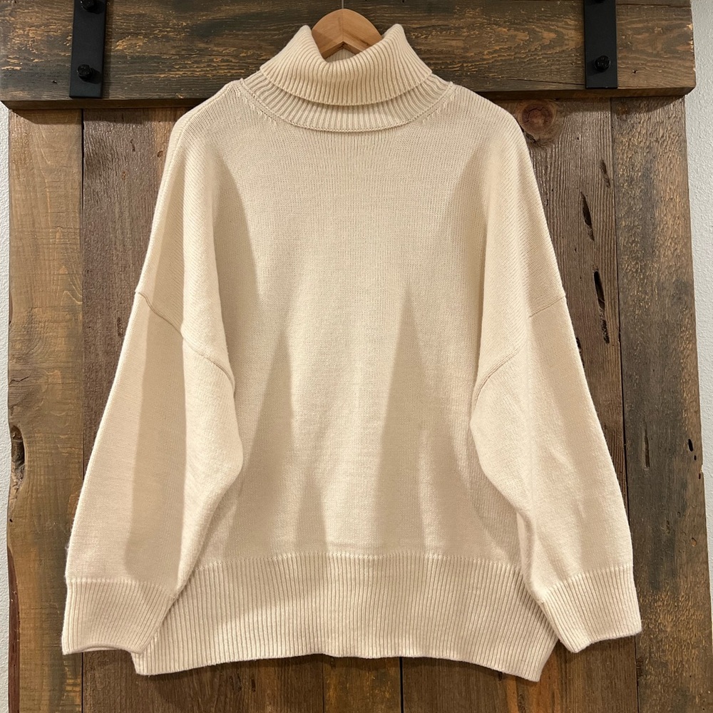Topshop Oversized Ivory Turtleneck Sweater size XS